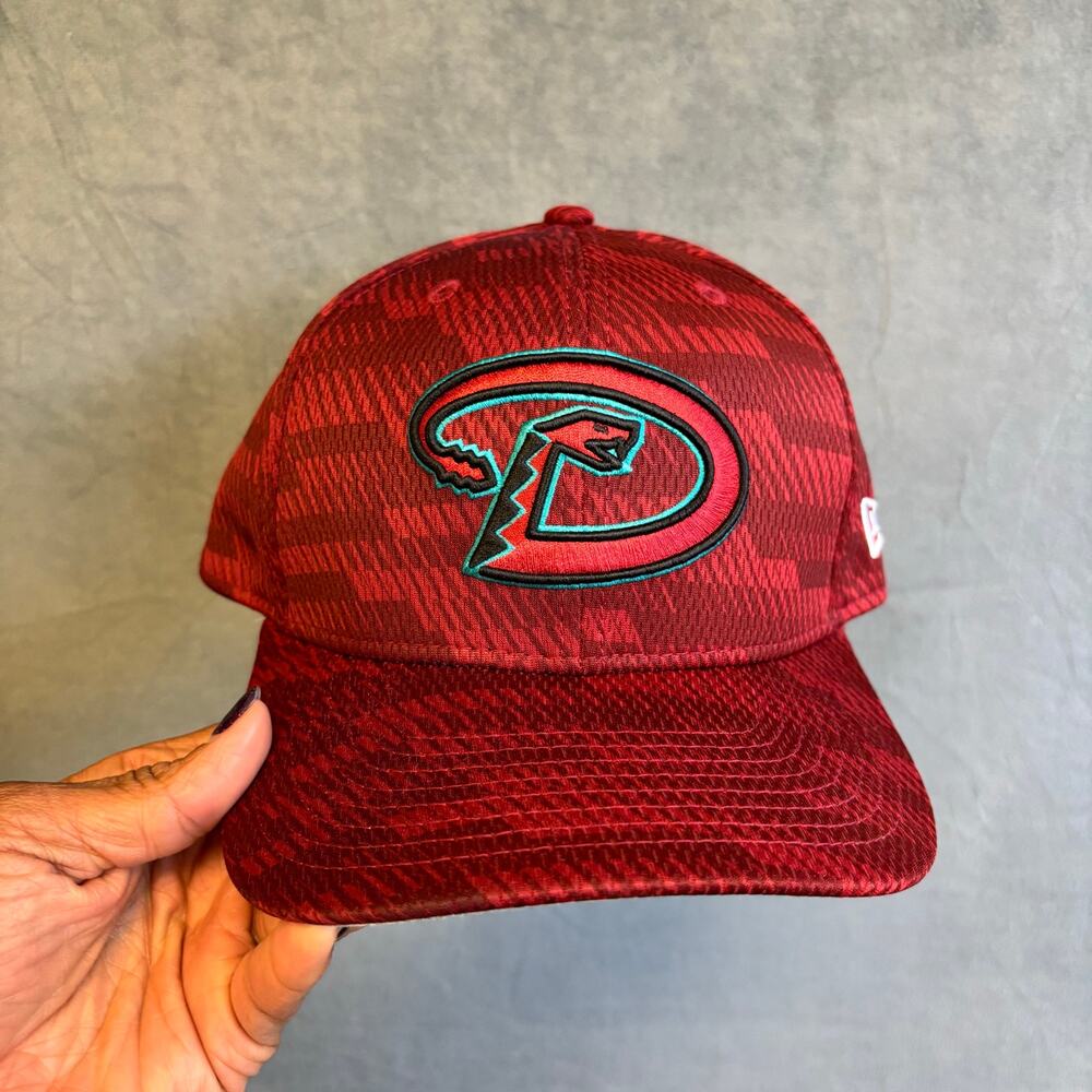 New Era Arizona Diamondbacks 9SEVENTY Snapback Hat Red Plaid MLB OSFA